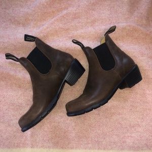 Blundstone healed boots